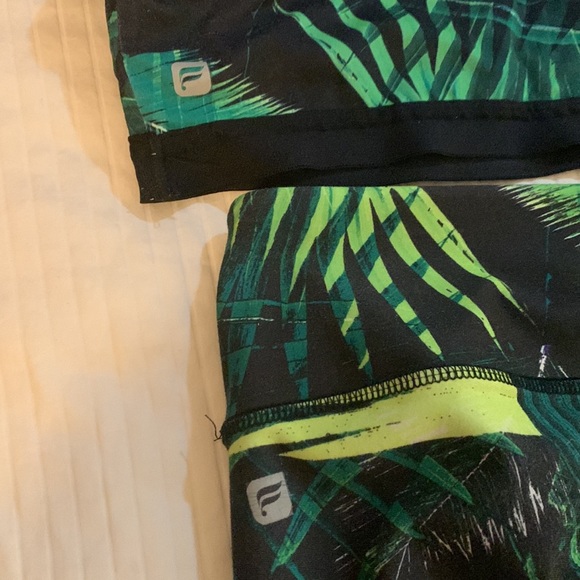 Fabletics 3pc Kate Hudson Covershoot Jungle Theme Set Top & bottoms 🤩 HL - Picture 12 of 17